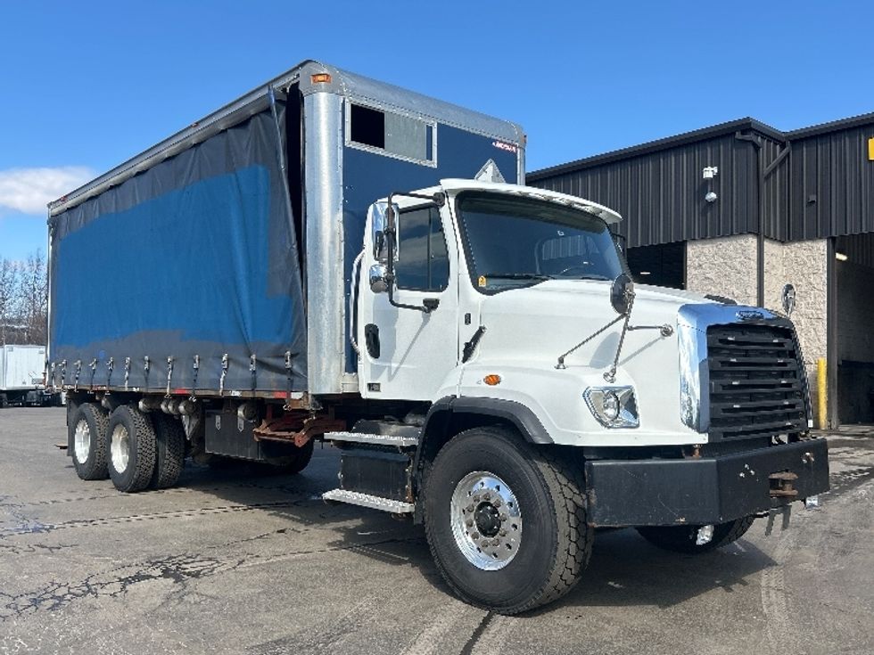 Medium Duty Box Truck-Light and Medium Duty Trucks-Freightliner-2017-114SD-Jessup-PA-344,947\n\t\tmiles-$ 77,500 - Image 1