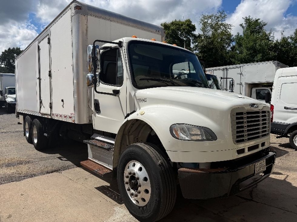 Medium Duty Box Truck-Light and Medium Duty Trucks-Freightliner-2017-M2-Alexandria-VA-95,220\n\t\tmiles-$ 52,750 - Image 1
