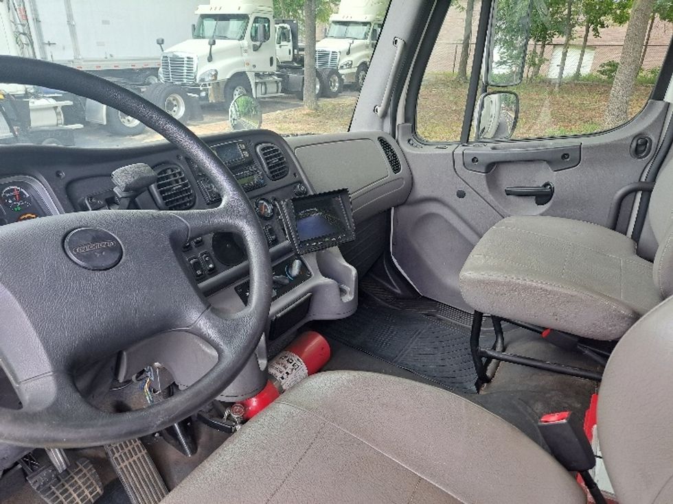 Medium Duty Box Truck-Light and Medium Duty Trucks-Freightliner-2017-M2-Atlanta-GA-183,247\n\t\tmiles-$ 49,250 - Image 16