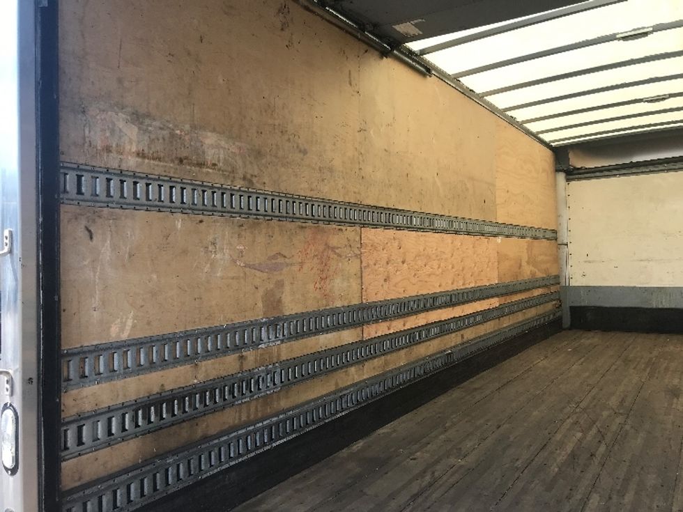 Medium Duty Box Truck-Light and Medium Duty Trucks-Freightliner-2017-M2-Bensalem-PA-390,652\n\t\tmiles-$ 19,250 - Image 11