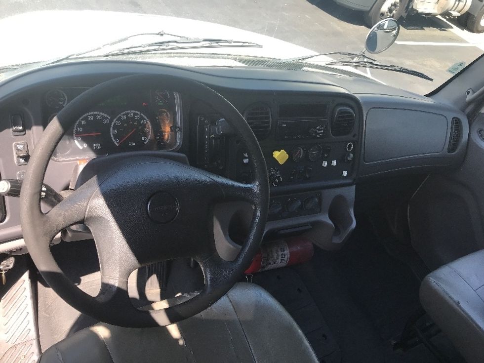 Medium Duty Box Truck-Light and Medium Duty Trucks-Freightliner-2017-M2-Bensalem-PA-390,652\n\t\tmiles-$ 19,250 - Image 18