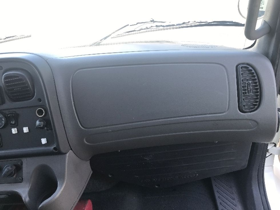 Medium Duty Box Truck-Light and Medium Duty Trucks-Freightliner-2017-M2-Bensalem-PA-390,652\n\t\tmiles-$ 19,250 - Image 21