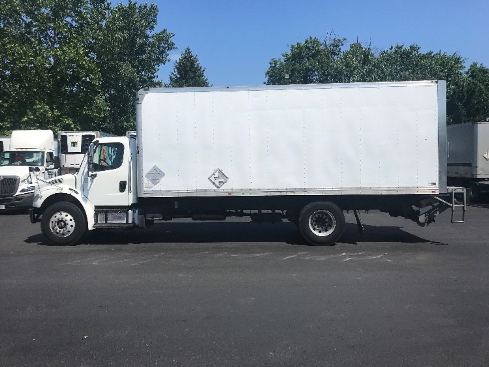 Medium Duty Box Truck-Light and Medium Duty Trucks-Freightliner-2017-M2-Bensalem-PA-390,652\n\t\tmiles-$ 19,250 - Image 4