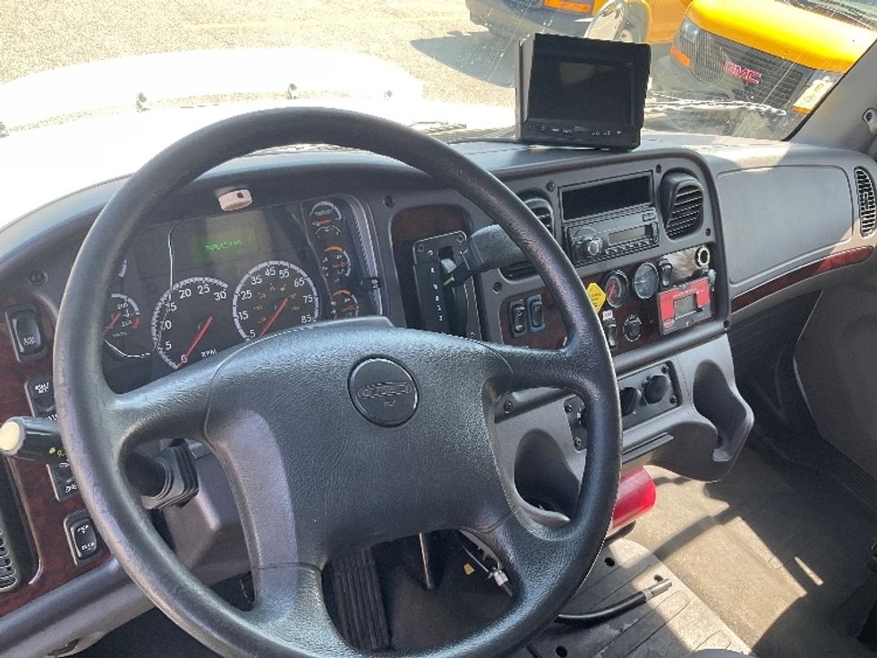 Medium Duty Box Truck-Light and Medium Duty Trucks-Freightliner-2017-M2-Cincinnati-OH-248,594\n\t\tmiles-$ 33,000 - Image 17