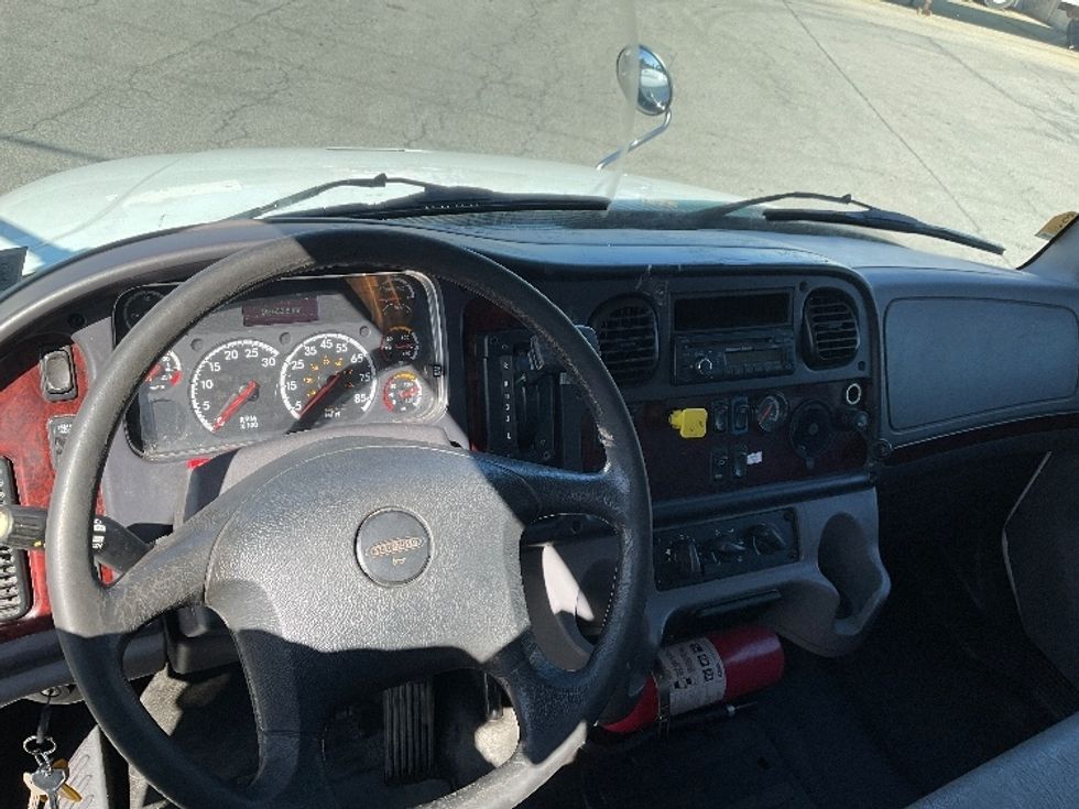 Medium Duty Box Truck-Light and Medium Duty Trucks-Freightliner-2017-M2-Coxsackie-NY-166,653\n\t\tmiles-$ 46,500 - Image 17