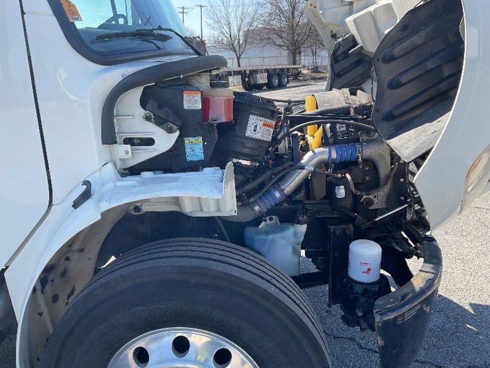 Medium Duty Box Truck-Light and Medium Duty Trucks-Freightliner-2017-M2-Coxsackie-NY-166,653\n\t\tmiles-$ 46,500 - Image 23