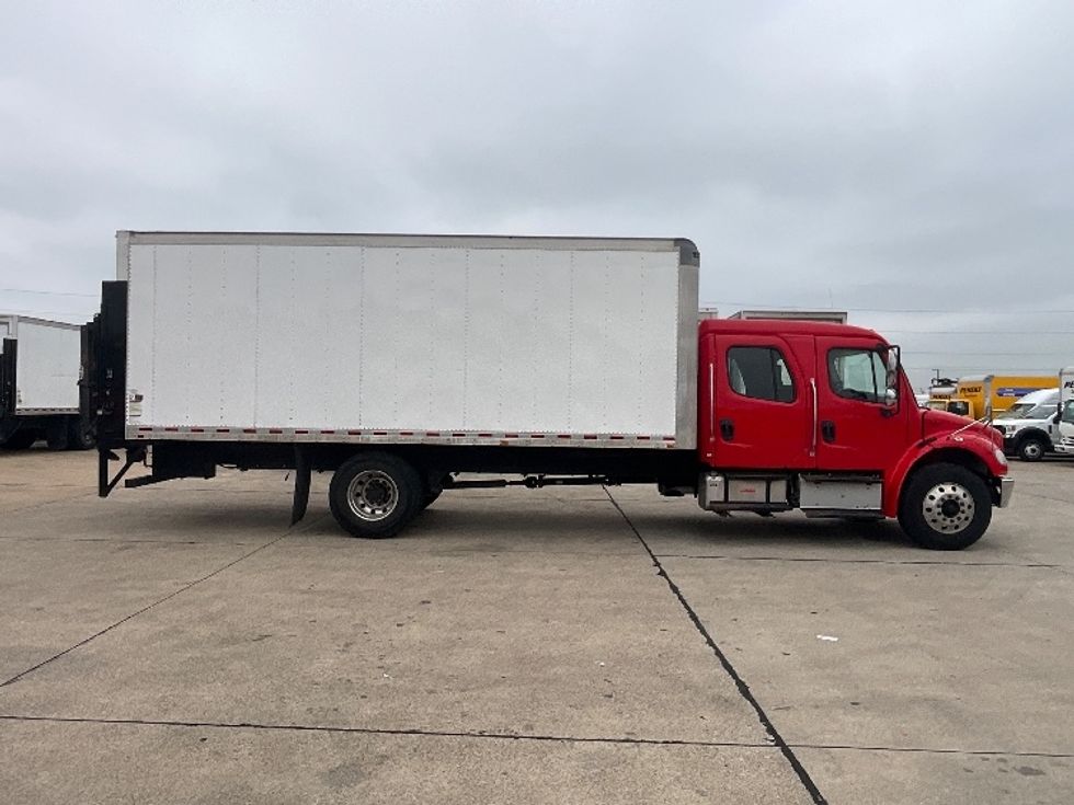 Medium Duty Box Truck-Light and Medium Duty Trucks-Freightliner-2017-M2-Dallas-TX-109,751\n\t\tmiles-$ 53,750 - Image 16