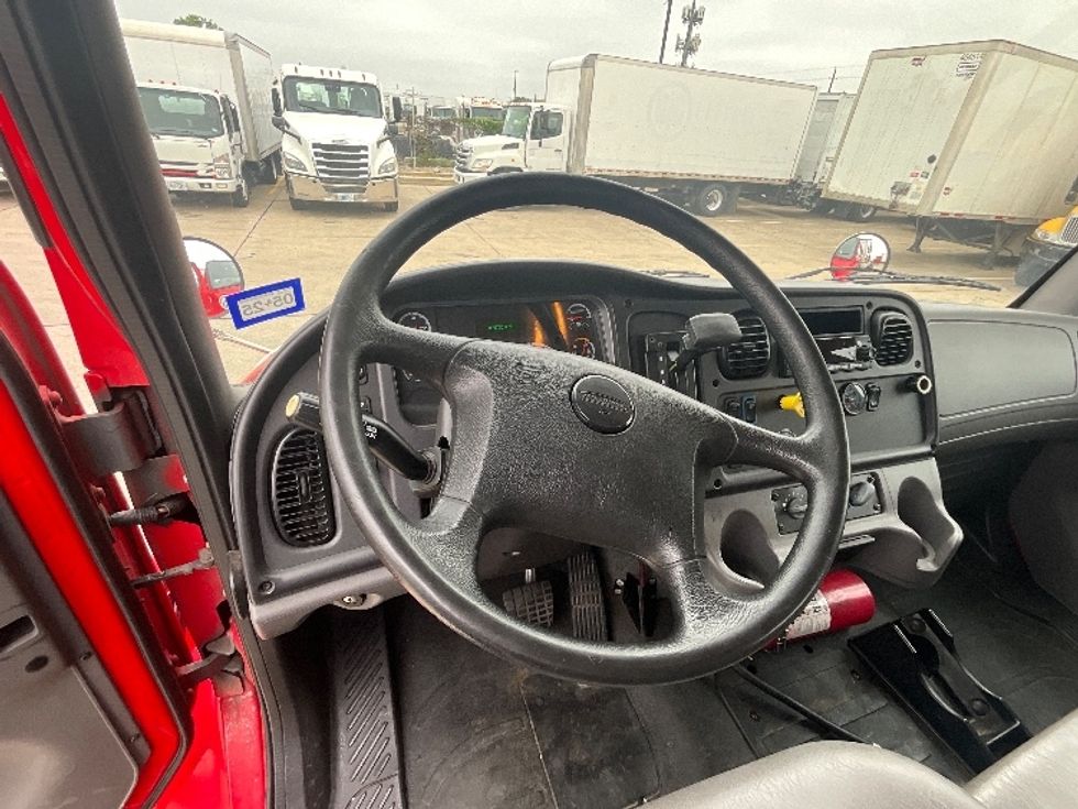 Medium Duty Box Truck-Light and Medium Duty Trucks-Freightliner-2017-M2-Dallas-TX-109,751\n\t\tmiles-$ 53,750 - Image 17