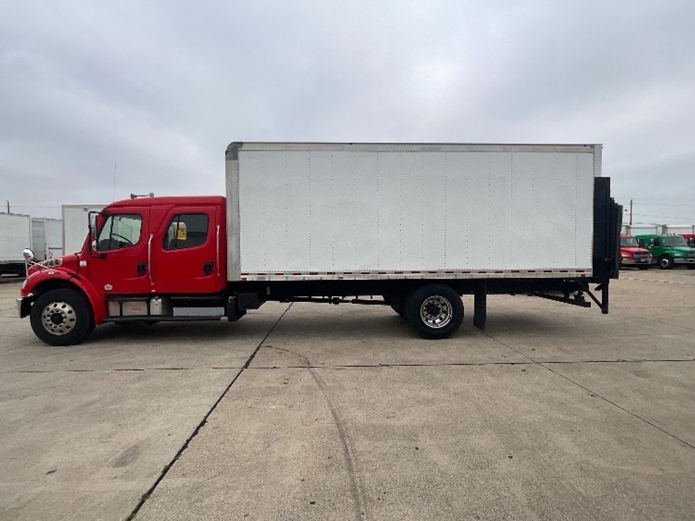 Medium Duty Box Truck-Light and Medium Duty Trucks-Freightliner-2017-M2-Dallas-TX-109,751\n\t\tmiles-$ 53,750 - Image 4