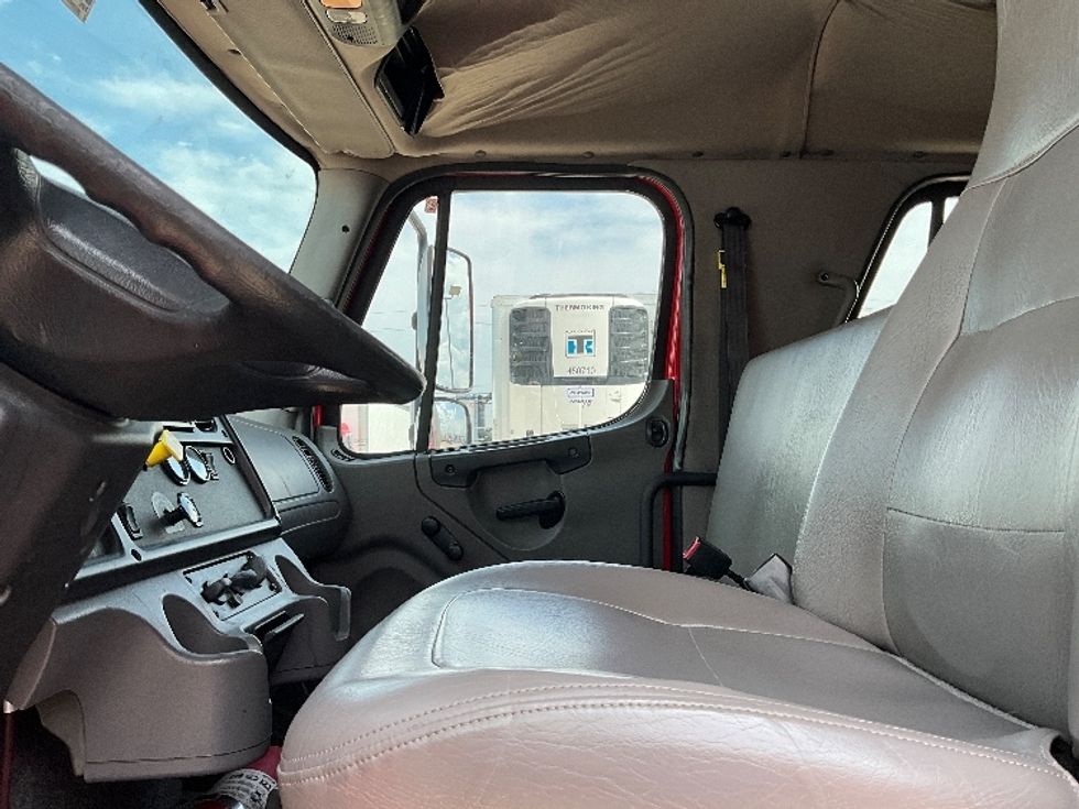 Medium Duty Box Truck-Light and Medium Duty Trucks-Freightliner-2017-M2-Dallas-TX-127,069\n\t\tmiles-$ 53,000 - Image 17