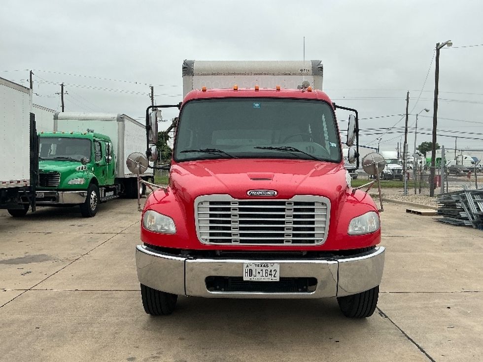 Medium Duty Box Truck-Light and Medium Duty Trucks-Freightliner-2017-M2-Dallas-TX-127,069\n\t\tmiles-$ 53,000 - Image 2