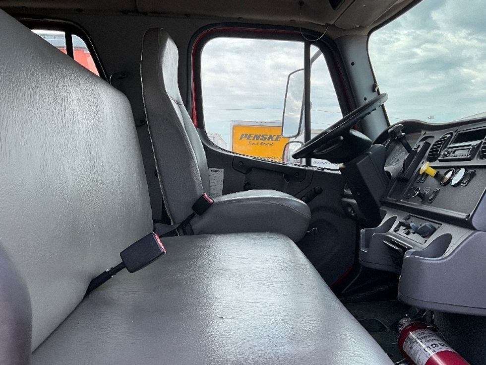 Medium Duty Box Truck-Light and Medium Duty Trucks-Freightliner-2017-M2-Dallas-TX-127,069\n\t\tmiles-$ 53,000 - Image 20