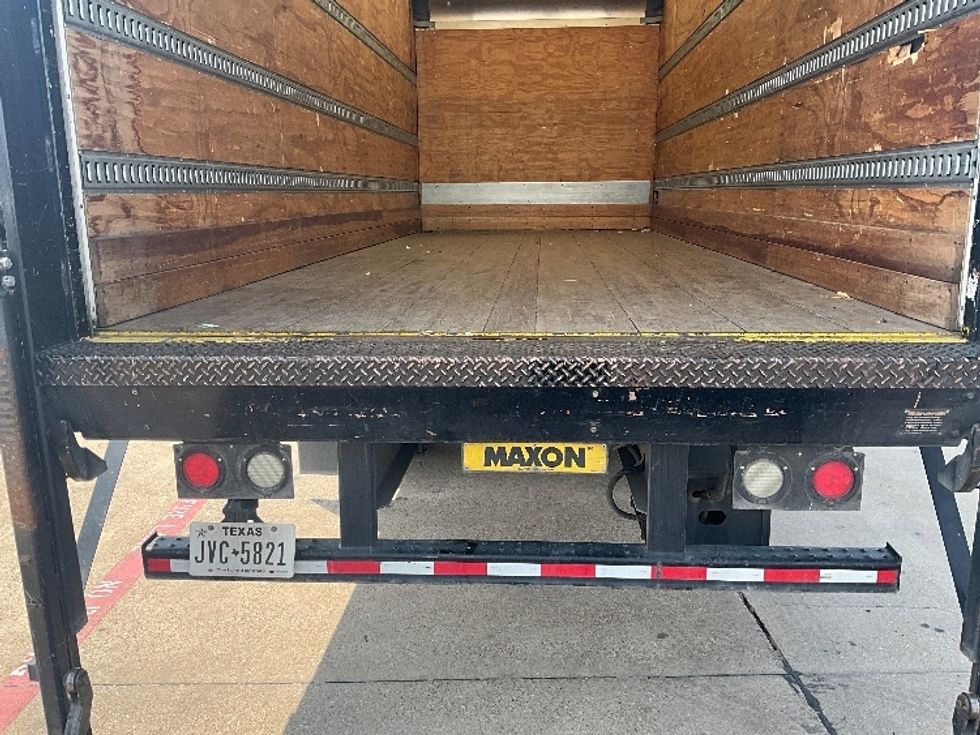 Medium Duty Box Truck-Light and Medium Duty Trucks-Freightliner-2017-M2-Dallas-TX-146,853\n\t\tmiles-$ 49,750 - Image 10