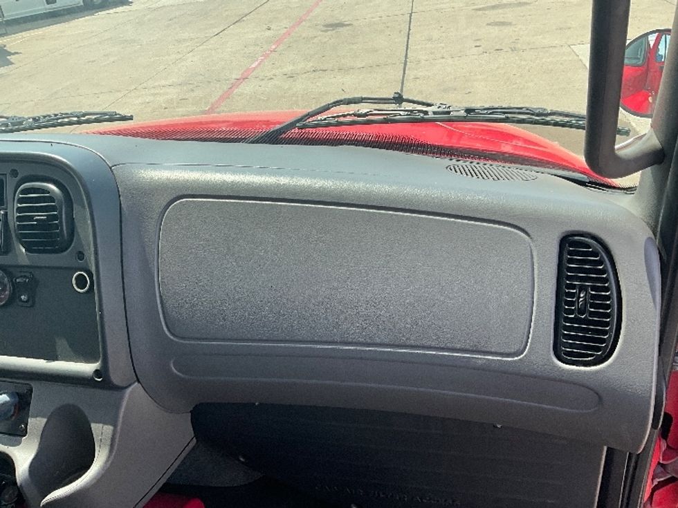 Medium Duty Box Truck-Light and Medium Duty Trucks-Freightliner-2017-M2-Dallas-TX-146,853\n\t\tmiles-$ 49,750 - Image 21