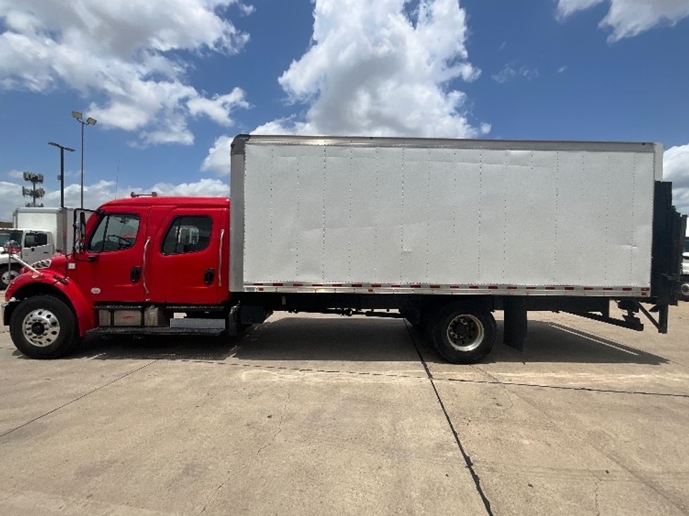 Medium Duty Box Truck-Light and Medium Duty Trucks-Freightliner-2017-M2-Dallas-TX-149,897\n\t\tmiles-$ 51,750 - Image 4