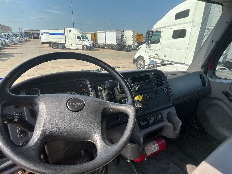 Medium Duty Box Truck-Light and Medium Duty Trucks-Freightliner-2017-M2-Dallas-TX-157,489\n\t\tmiles-$ 51,250 - Image 18