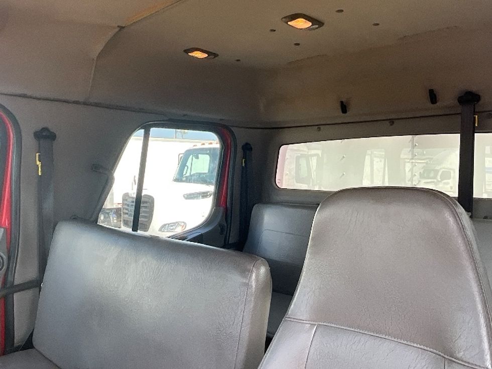 Medium Duty Box Truck-Light and Medium Duty Trucks-Freightliner-2017-M2-Dallas-TX-157,489\n\t\tmiles-$ 51,250 - Image 25