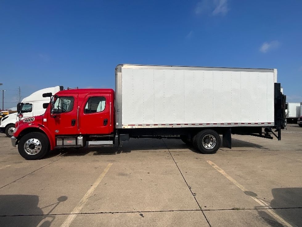 Medium Duty Box Truck-Light and Medium Duty Trucks-Freightliner-2017-M2-Dallas-TX-157,489\n\t\tmiles-$ 51,250 - Image 4