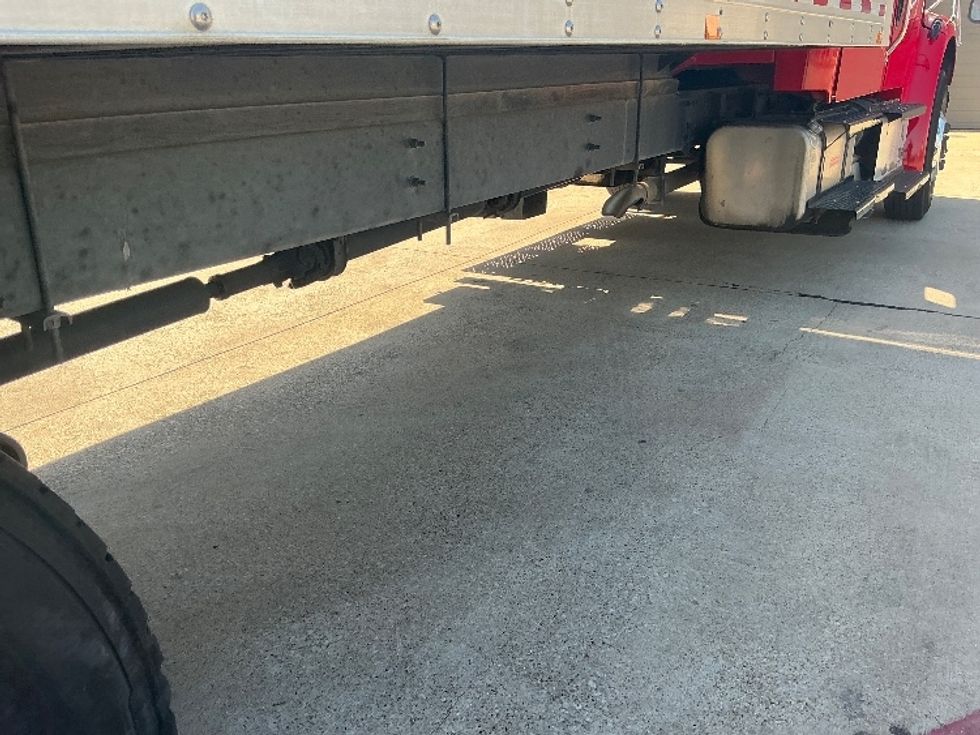 Medium Duty Box Truck-Light and Medium Duty Trucks-Freightliner-2017-M2-Dallas-TX-180,610\n\t\tmiles-$ 50,000 - Image 14