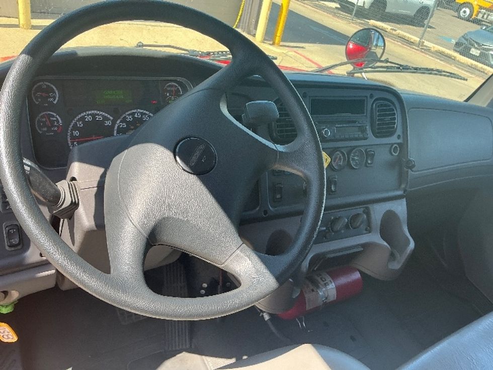 Medium Duty Box Truck-Light and Medium Duty Trucks-Freightliner-2017-M2-Dallas-TX-180,610\n\t\tmiles-$ 50,000 - Image 17