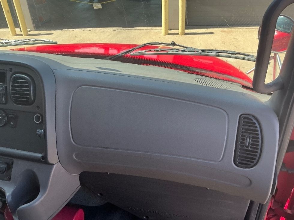 Medium Duty Box Truck-Light and Medium Duty Trucks-Freightliner-2017-M2-Dallas-TX-180,610\n\t\tmiles-$ 50,000 - Image 21