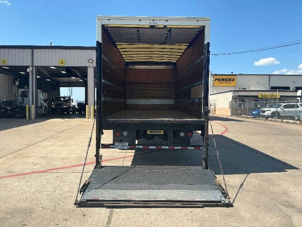 Medium Duty Box Truck-Light and Medium Duty Trucks-Freightliner-2017-M2-Dallas-TX-180,610\n\t\tmiles-$ 50,000 - Image 9