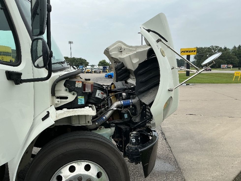 Medium Duty Box Truck-Light and Medium Duty Trucks-Freightliner-2017-M2-Elkhart-IN-179,191\n\t\tmiles-$ 31,500 - Image 23