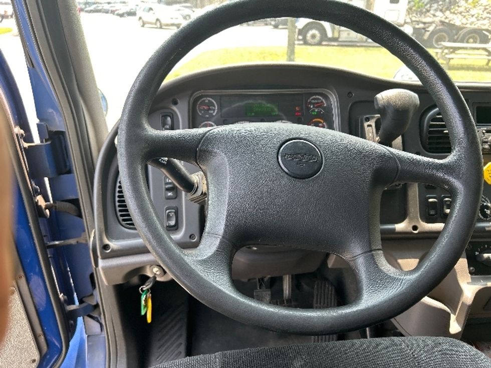 Medium Duty Box Truck-Light and Medium Duty Trucks-Freightliner-2017-M2-Fitchburg-MA-197,448\n\t\tmiles-$ 34,000 - Image 17