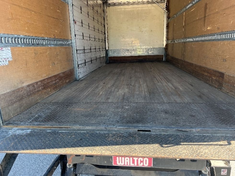 Medium Duty Box Truck-Light and Medium Duty Trucks-Freightliner-2017-M2-Florence-SC-163,614\n\t\tmiles-$ 42,500 - Image 10