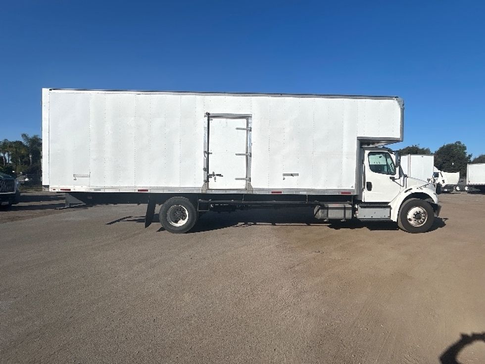 Medium Duty Box Truck-Light and Medium Duty Trucks-Freightliner-2017-M2-Fontana-CA-124,589\n\t\tmiles-$ 58,250 - Image 14