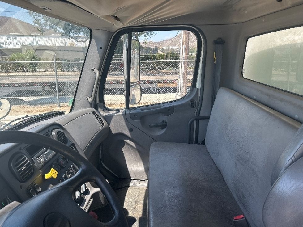 Medium Duty Box Truck-Light and Medium Duty Trucks-Freightliner-2017-M2-Fontana-CA-274,553\n\t\tmiles-$ 29,750 - Image 18