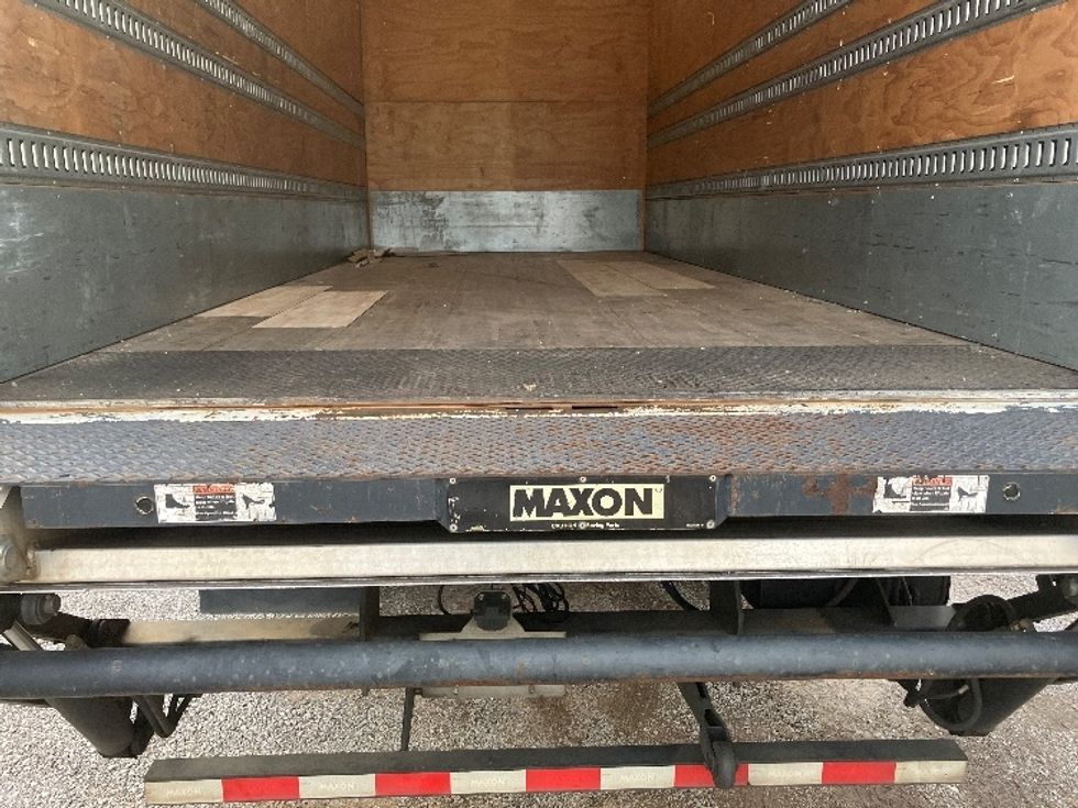 Medium Duty Box Truck-Light and Medium Duty Trucks-Freightliner-2017-M2-Hueytown-AL-315,501\n\t\tmiles-$ 29,250 - Image 10