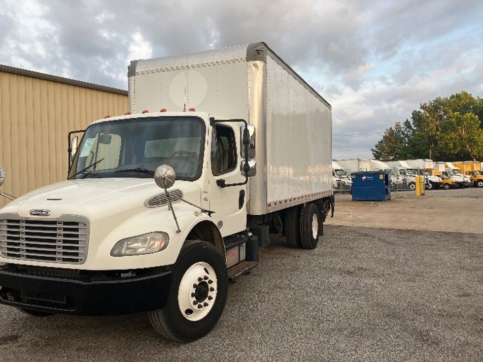 Medium Duty Box Truck-Light and Medium Duty Trucks-Freightliner-2017-M2-Hueytown-AL-315,501\n\t\tmiles-$ 29,250 - Image 3