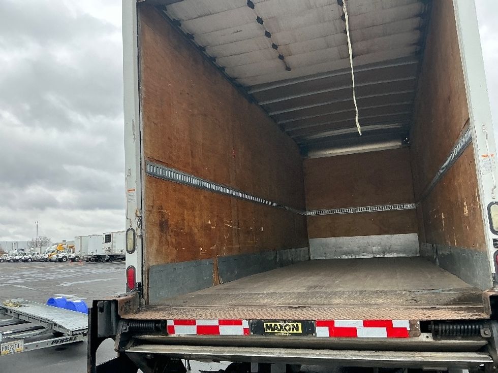 Medium Duty Box Truck-Light and Medium Duty Trucks-Freightliner-2017-M2-Indianapolis-IN-162,961\n\t\tmiles-$ 51,500 - Image 11