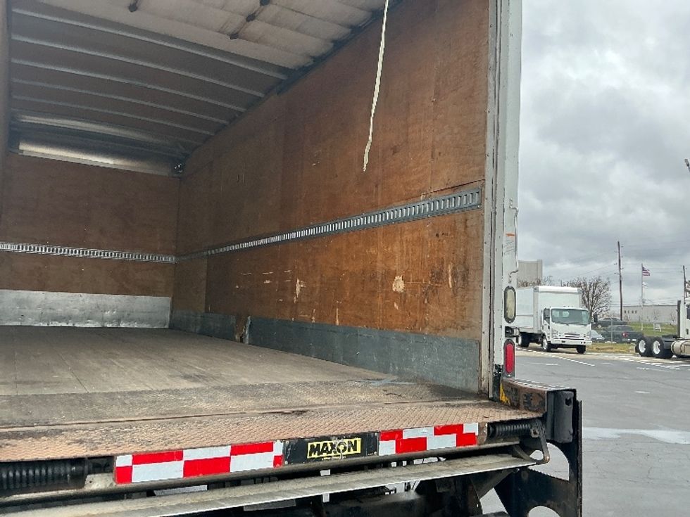 Medium Duty Box Truck-Light and Medium Duty Trucks-Freightliner-2017-M2-Indianapolis-IN-162,961\n\t\tmiles-$ 51,500 - Image 12