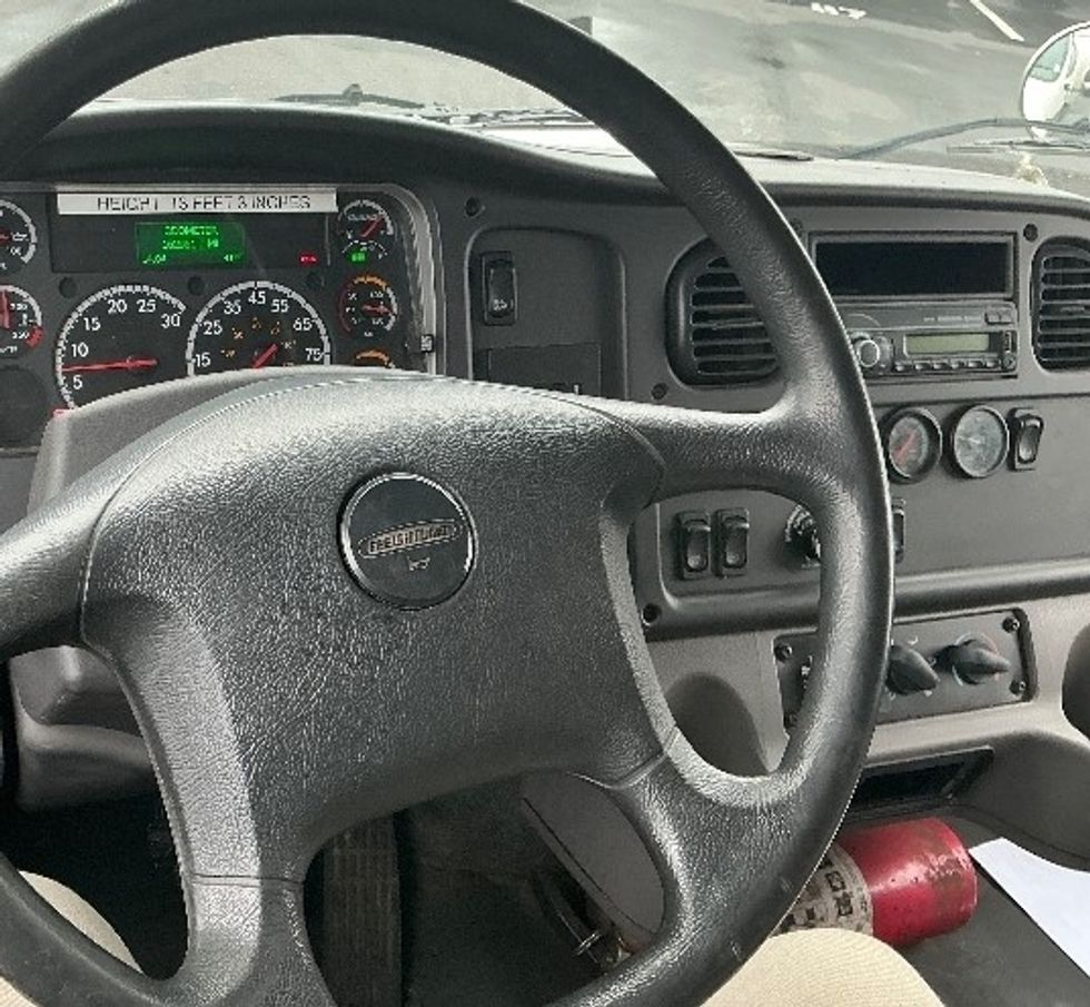 Medium Duty Box Truck-Light and Medium Duty Trucks-Freightliner-2017-M2-Indianapolis-IN-162,961\n\t\tmiles-$ 51,500 - Image 15