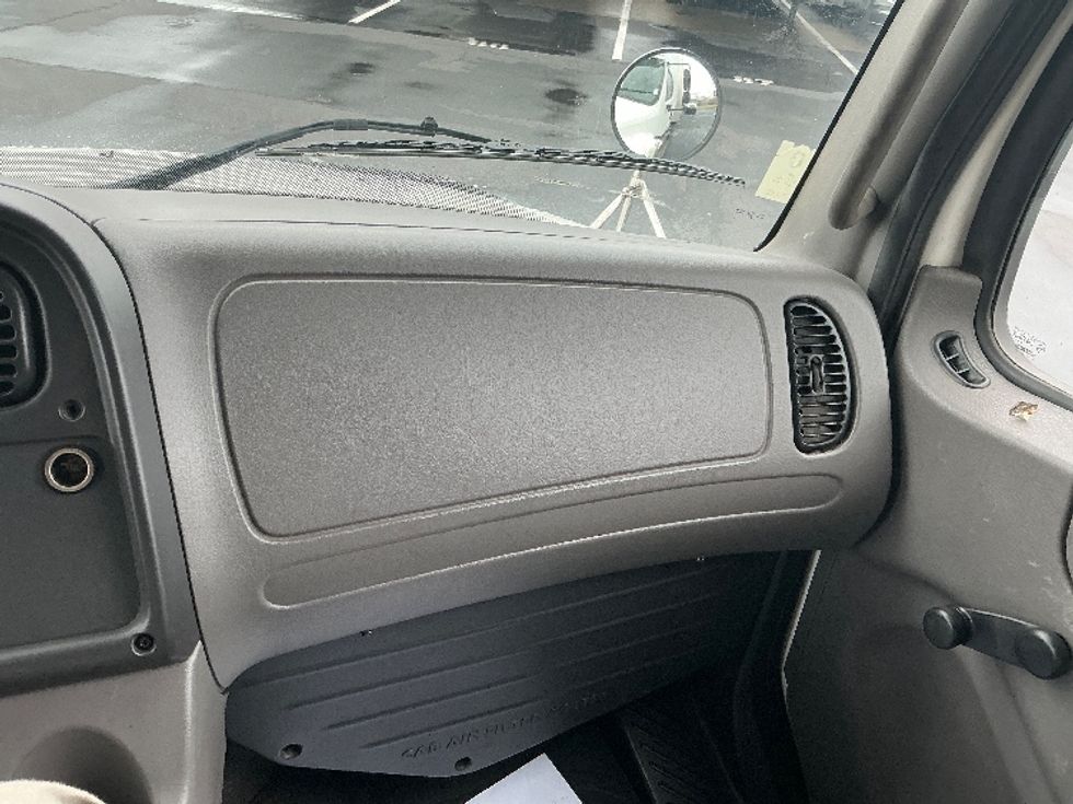 Medium Duty Box Truck-Light and Medium Duty Trucks-Freightliner-2017-M2-Indianapolis-IN-162,961\n\t\tmiles-$ 51,500 - Image 17