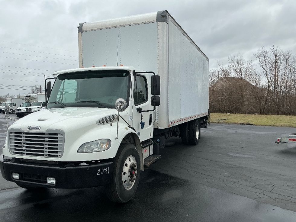 Medium Duty Box Truck-Light and Medium Duty Trucks-Freightliner-2017-M2-Indianapolis-IN-162,961\n\t\tmiles-$ 51,500 - Image 3