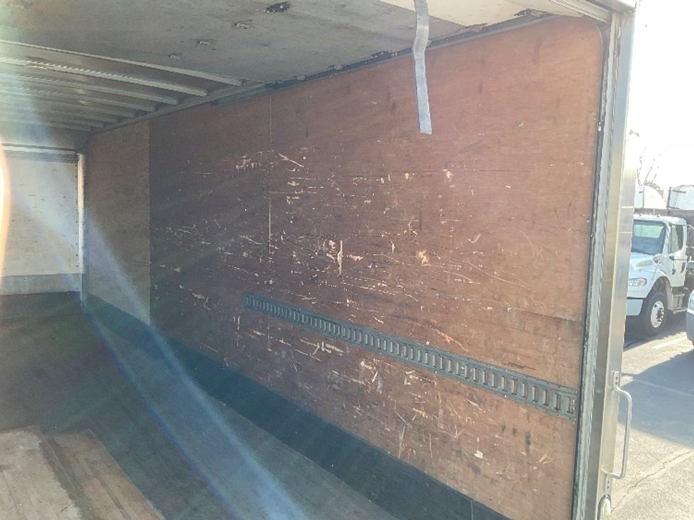 Medium Duty Box Truck-Light and Medium Duty Trucks-Freightliner-2017-M2-Indianapolis-IN-180,808\n\t\tmiles-$ 47,250 - Image 12