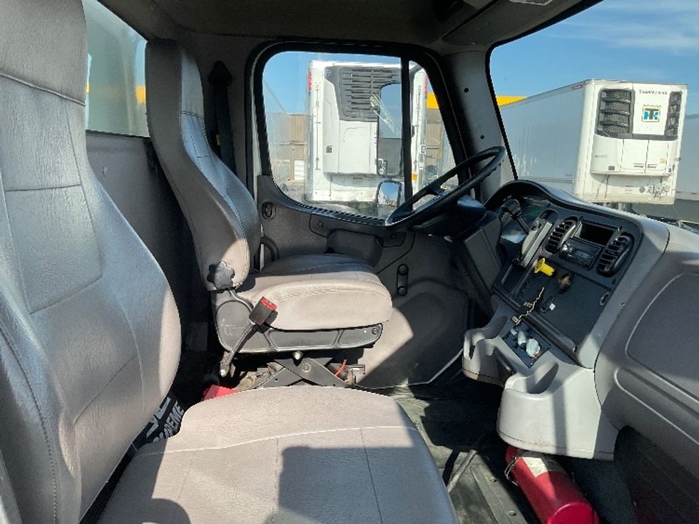 Medium Duty Box Truck-Light and Medium Duty Trucks-Freightliner-2017-M2-Indianapolis-IN-180,808\n\t\tmiles-$ 47,250 - Image 22