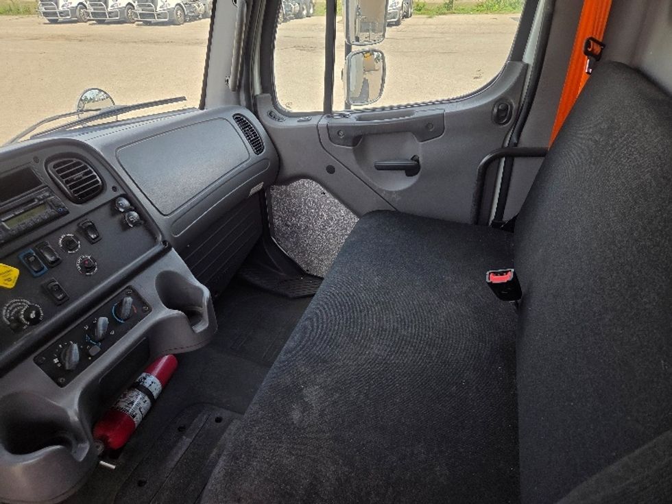 Medium Duty Box Truck-Light and Medium Duty Trucks-Freightliner-2017-M2-Jackson-MI-377,219\n\t\tmiles-$ 14,500 - Image 19