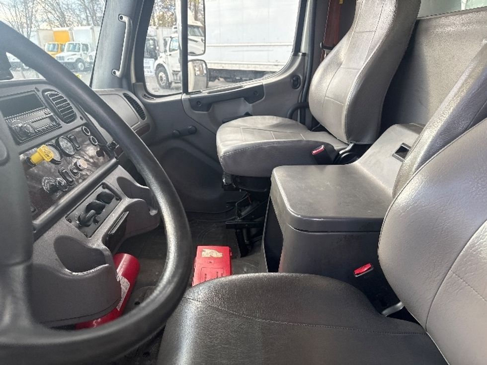 Medium Duty Box Truck-Light and Medium Duty Trucks-Freightliner-2017-M2-Jessup-MD-264,792\n\t\tmiles-$ 29,750 - Image 19