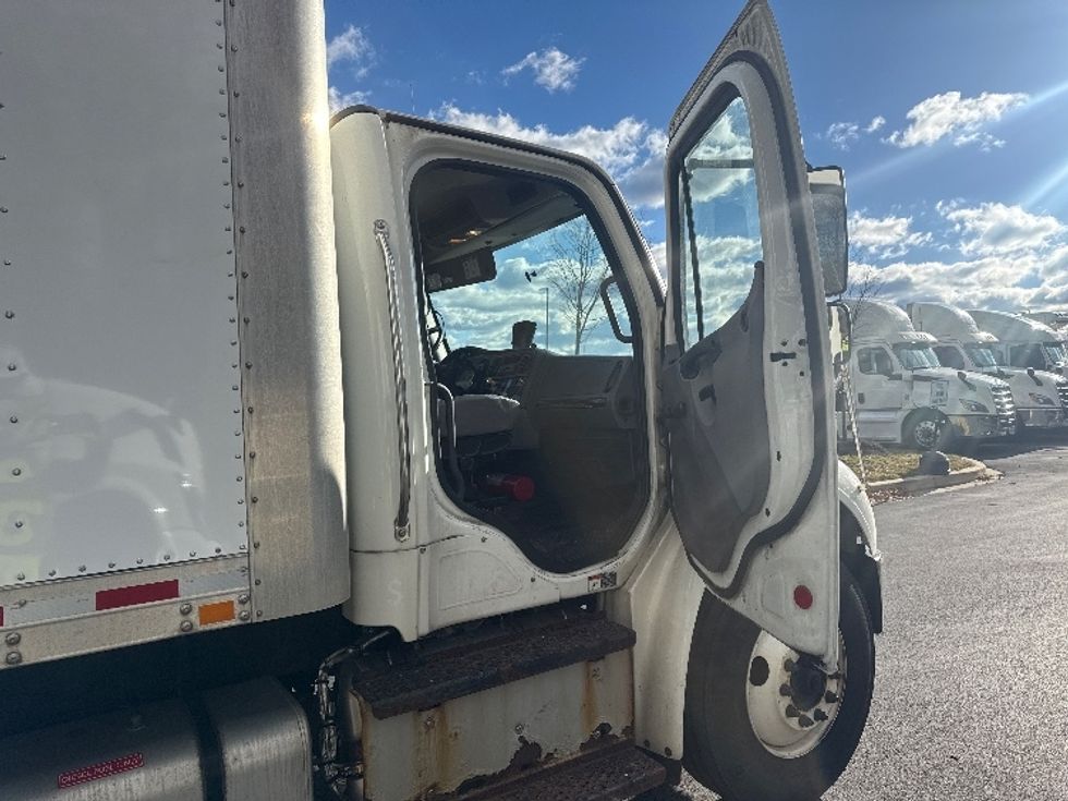 Medium Duty Box Truck-Light and Medium Duty Trucks-Freightliner-2017-M2-Jessup-MD-264,792\n\t\tmiles-$ 29,750 - Image 20