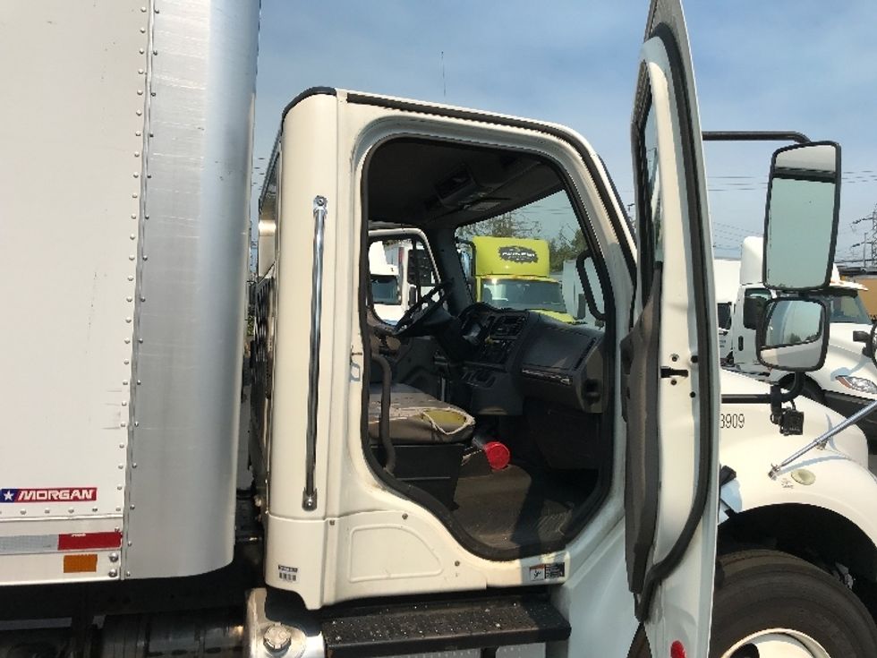 Medium Duty Box Truck-Light and Medium Duty Trucks-Freightliner-2017-M2-Kent-WA-257,585\n\t\tmiles-$ 33,500 - Image 20