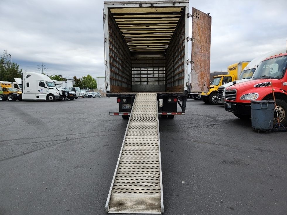 Medium Duty Box Truck-Light and Medium Duty Trucks-Freightliner-2017-M2-Kent-WA-257,585\n\t\tmiles-$ 33,500 - Image 9