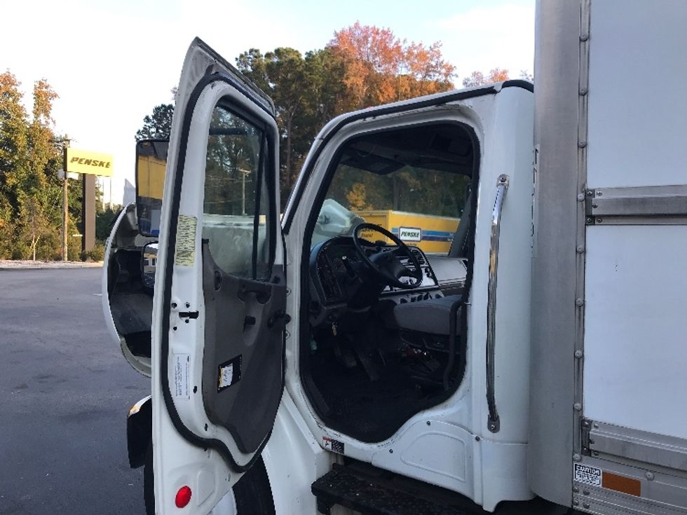 Medium Duty Box Truck-Light and Medium Duty Trucks-Freightliner-2017-M2-Ladson-SC-316,022\n\t\tmiles-$ 29,500 - Image 16