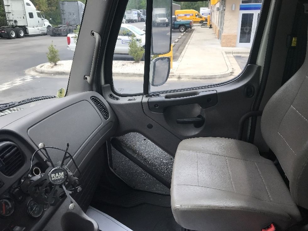 Medium Duty Box Truck-Light and Medium Duty Trucks-Freightliner-2017-M2-Ladson-SC-339,207\n\t\tmiles-$ 30,500 - Image 19