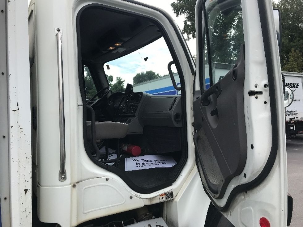 Medium Duty Box Truck-Light and Medium Duty Trucks-Freightliner-2017-M2-Ladson-SC-339,207\n\t\tmiles-$ 30,500 - Image 20