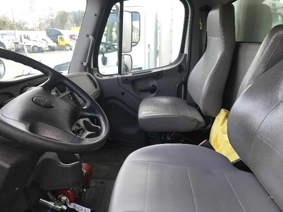 Medium Duty Box Truck-Light and Medium Duty Trucks-Freightliner-2017-M2-Ladson-SC-96,448\n\t\tmiles-$ 54,000 - Image 18