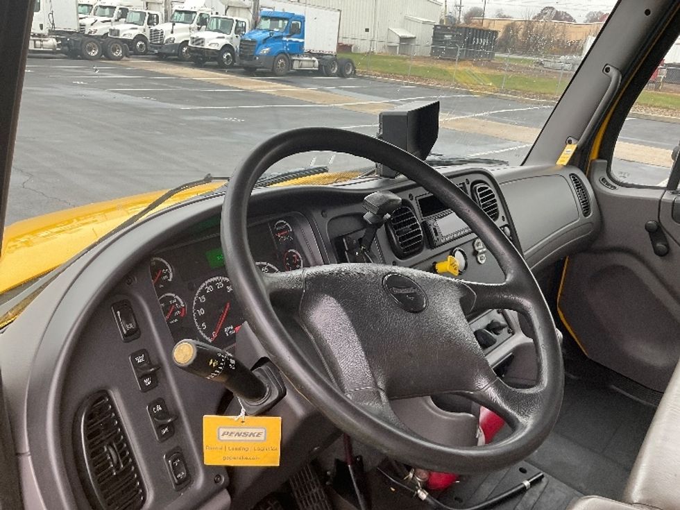 Medium Duty Box Truck-Light and Medium Duty Trucks-Freightliner-2017-M2-Lancaster-PA-161,824\n\t\tmiles-$ 39,500 - Image 17